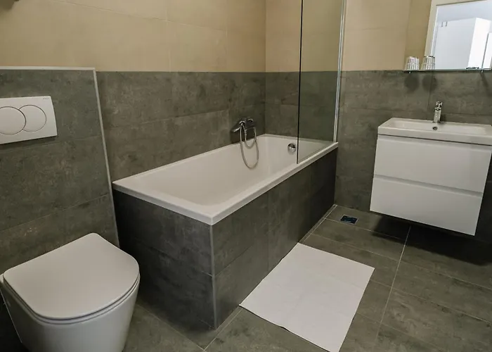 Airport Budapest Noa Panzio Noa 酒店